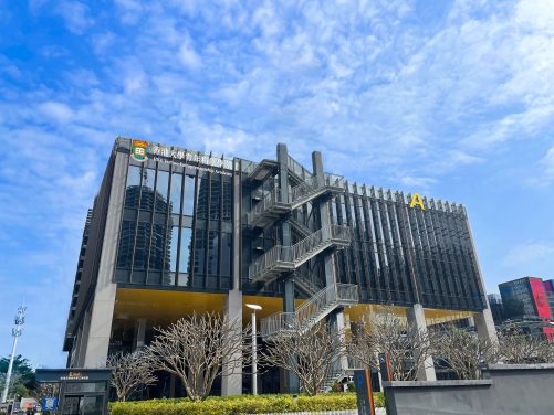 The HKU Techno-Entrepreneurship Academy